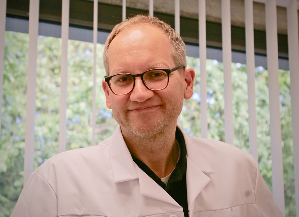 Dr Peter Newzella